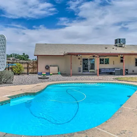 Sun-Soaked Chandler Home 7 Mi To Spring Training!